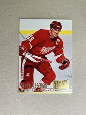 1994-95 Ultra Red Wings Hockey #67 Steve Yzerman