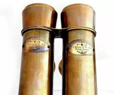 Jumelles marines des années 1920 en laiton sur trépied