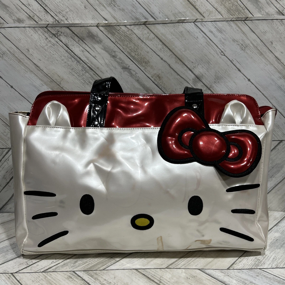 Hello kitty patent outlet leather bag