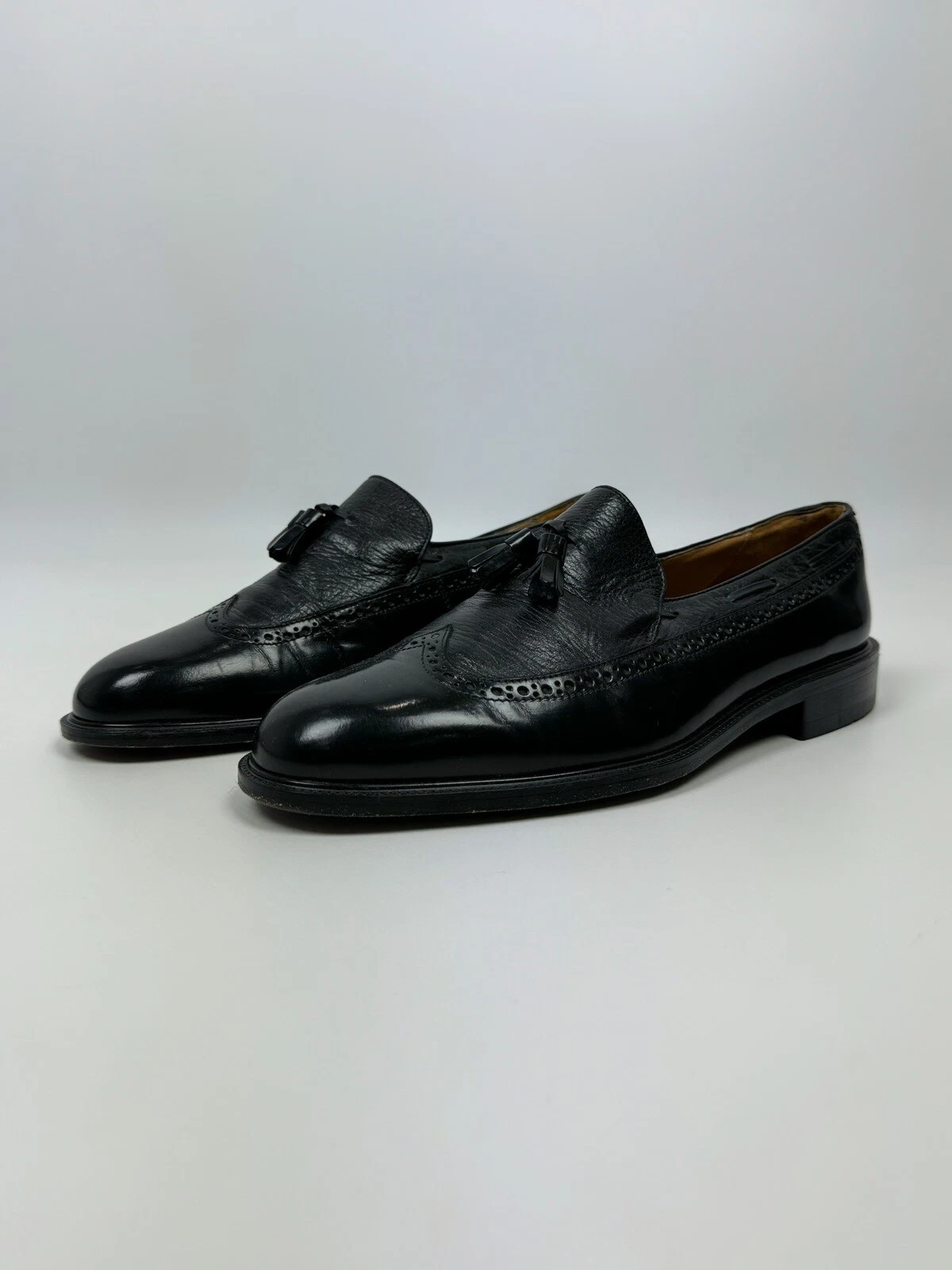 BALLY Vintage Classic Black Leather Tassel Loafers Pair of Mens Vintage Bally Black Leather Wing Tip Tassel  main image 4