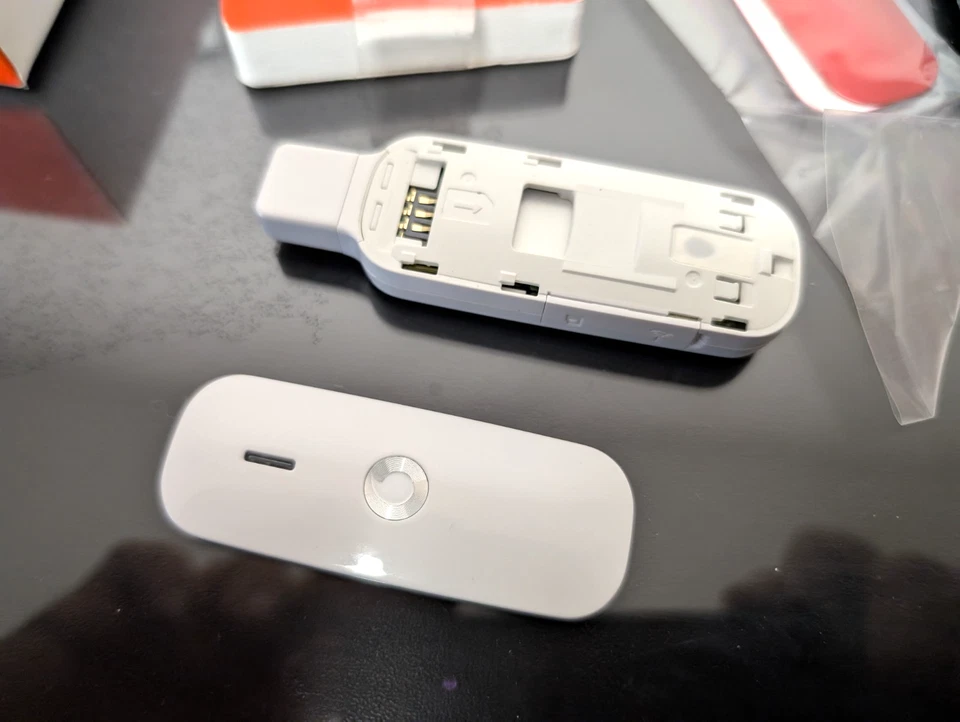 Vodafone Internet Key Vintage HUAWEI K3806 3G 14.4 Mbs Chiavetta Modem USB - Immagine 4 di 4