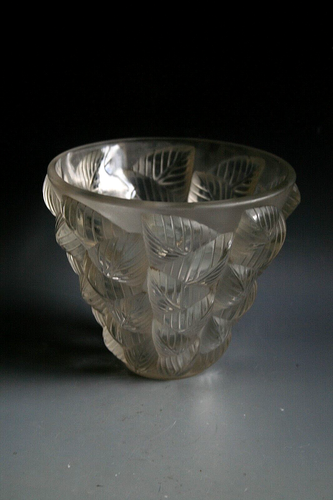 RENE LALIQUE MOISSAC GLASS VASE - CIRCA 1927 - Picture 3 of 4