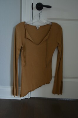 Bebe Women's long sleeve pullover top size M Medium