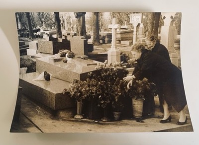 RENE COTY - Grabdenkmal von Frau COTY - ORIGINAL PRESSEFOTO 13x18