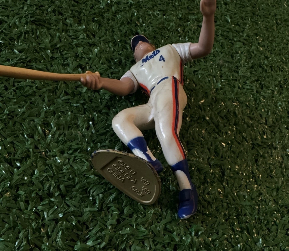 Vintage 1989 -1990 Baseball Action Figure Lot of 3 - Image 4 of 4