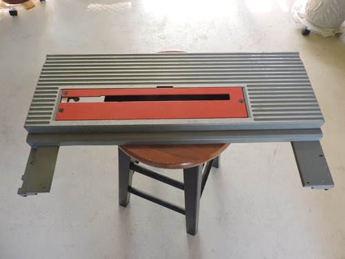 RYOBI BT3000/BT3100 MAIN TABLE w/ RE-PAINTED THROAT PLATE - Picture 2 of 5