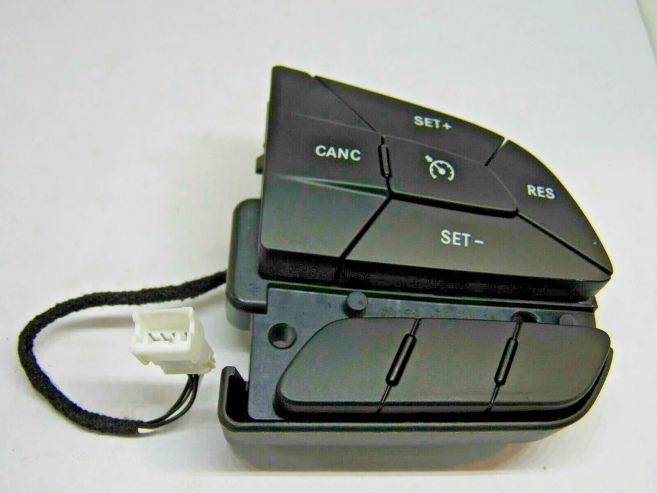 68321897AA 14-19 JEEP DODGE 克莱斯勒 STEERING WHEEL CRUISE 控制开关 全新  — 第 3/4 张图片