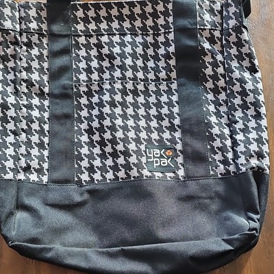 Yak Pak Houndstooth Messenger Bag Zip Adjustable Shoulder Strap Black White