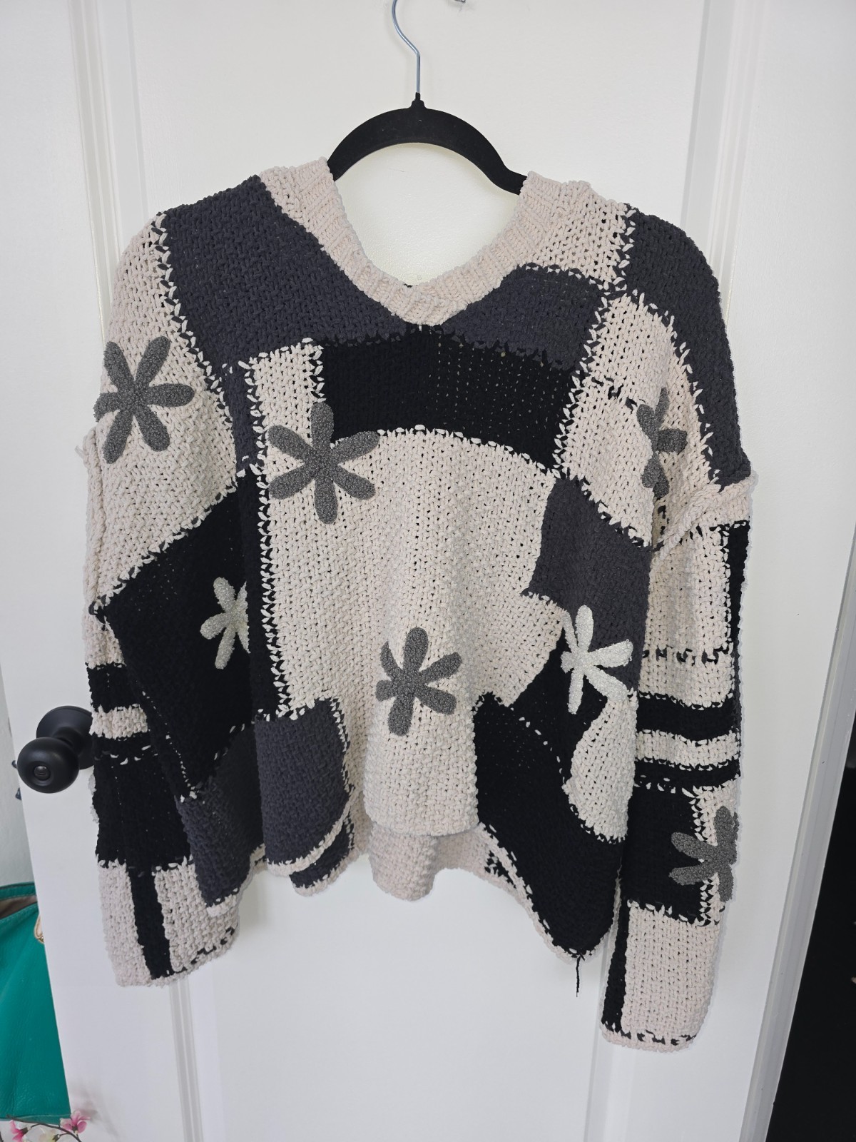 POL oversized patchwork floral stylish black and … - image 2