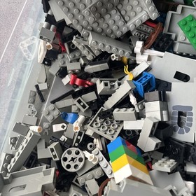 Vintage Lego 6080 King's Castle 1984 and Siege Tower Lego 6061 Lot Mixed