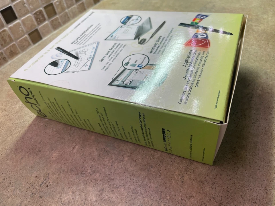 LiveScribe Echo Smart Pen 4GB Write Read Record Starter Pack Black - Image 4 of 4