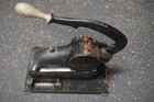 Antike Cummins' Perfeorator Co No 37 Perforiermaschine funktioniert