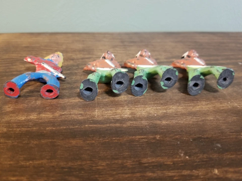 Lot of Vintage Barclay Podfoot Lead Tin Toy Figurines Cowboy and Indians - Image 3 of 3