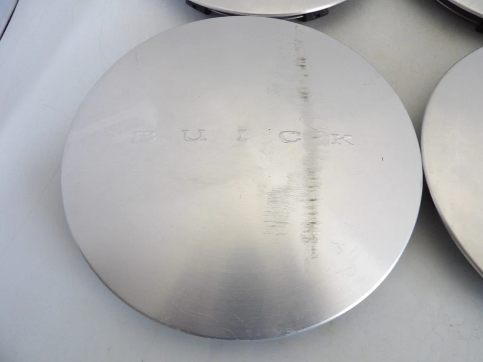 Lote de 4 tapas centrales Buick LeSabre 8 1/2" cepilladas OEM 2000 2001 2002 2003-2004 Foto 4 de 4