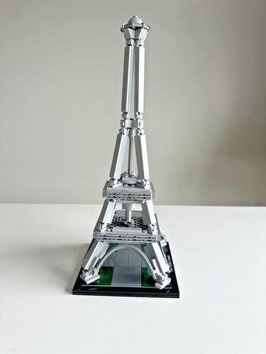 LEGO ARCHITECTURE: The Eiffel Tower Paris 21019 Retired NO MANUAL NO BOX - Picture 5 of 6