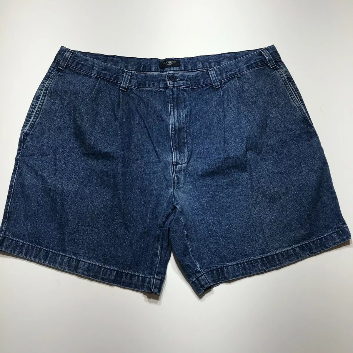 Dockers pleated best sale shorts