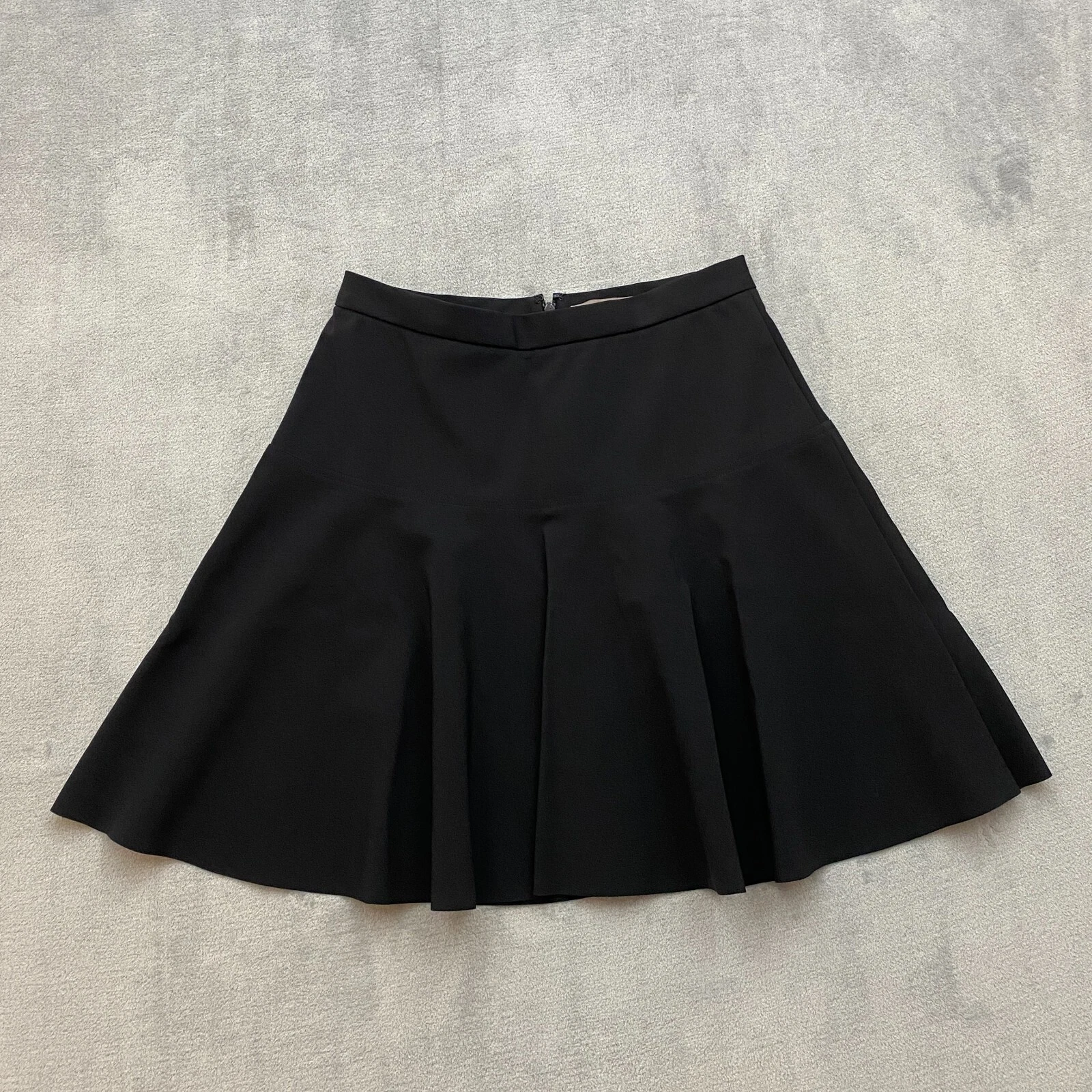 Halston Heritage Mini Skirt Women Size 6 Black Classic Silhouette