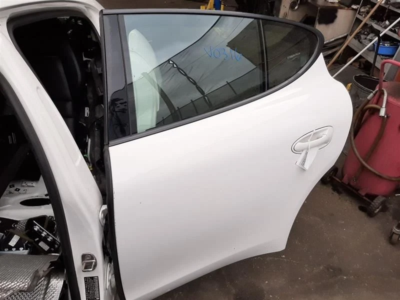 2010-2016 Porsche Panamera 970 Left Rear Door White SWB 97053201101 - Image 3 of 4