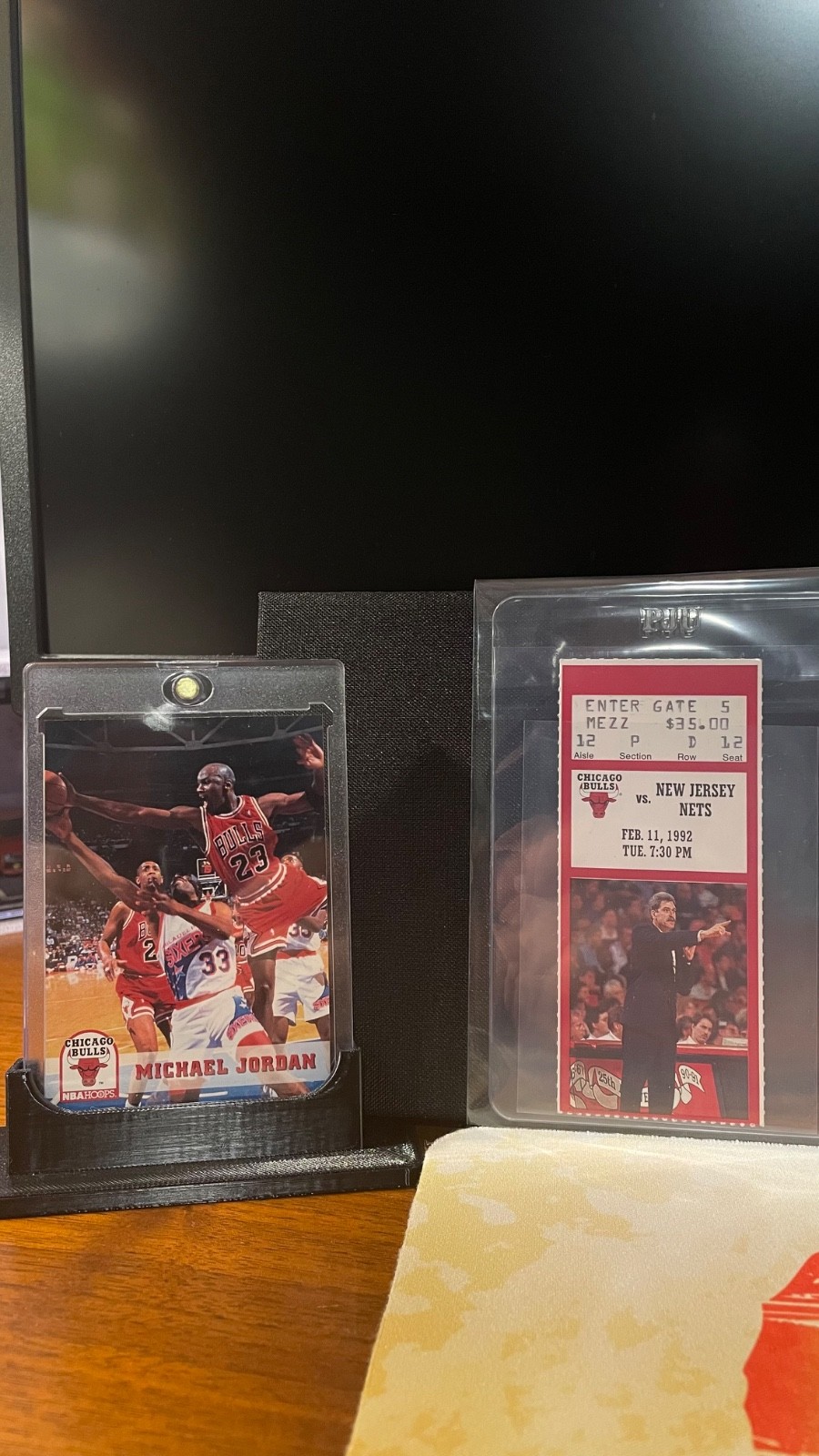 Michael Jordan 2/11/92 Ticket Stub with 1993 Hoops #28 Card-Lot