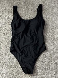 ✨Summer Mae Women's Black Classic U Back One Piece Swimsuit Sz L NWT✨
