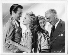 o10559 1947 orig photo Mary Dugan & Jack Leonard, Thurston Hall, Regina Wallace