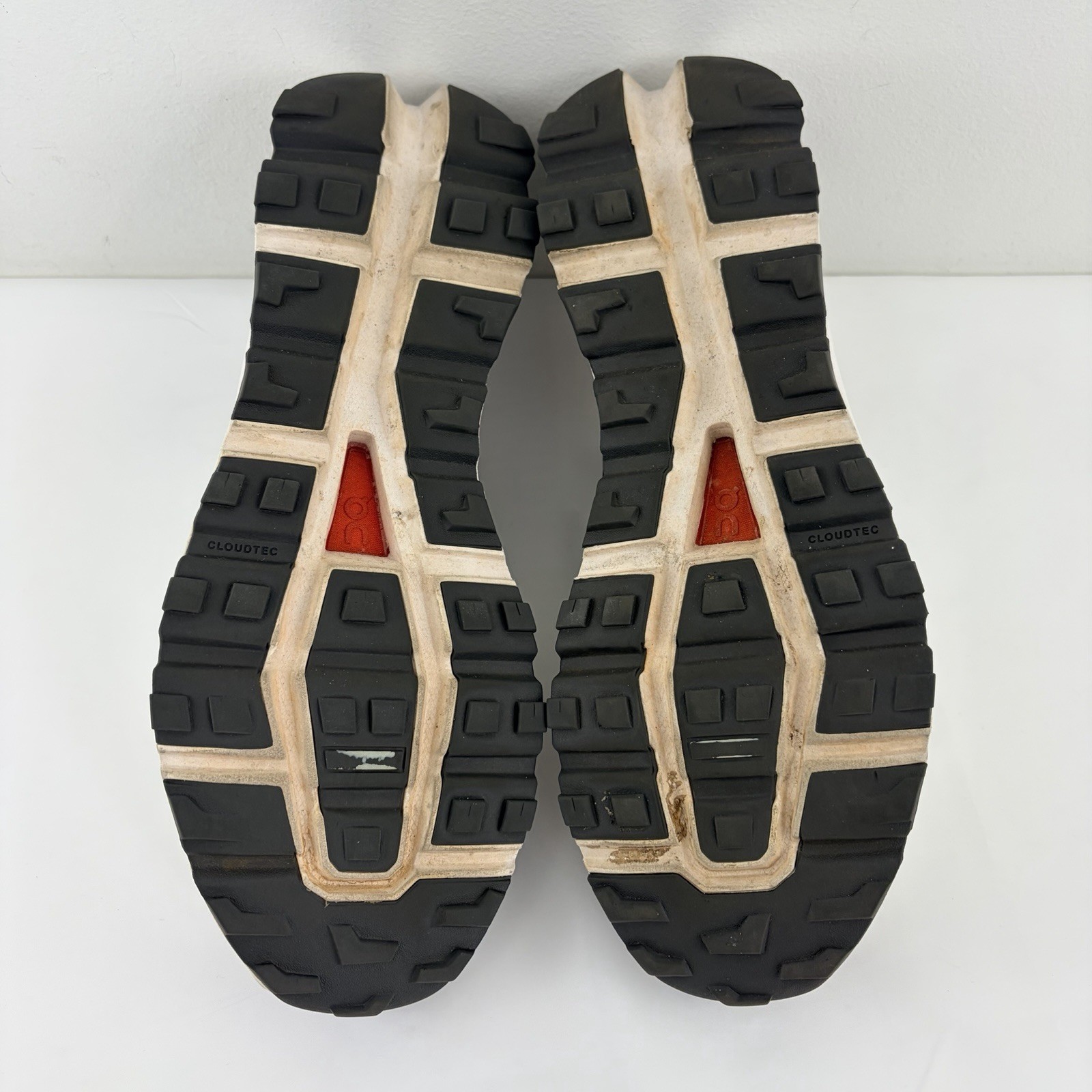 On Running CloudTec Cream Gray Running Shoes Men’… - image 9