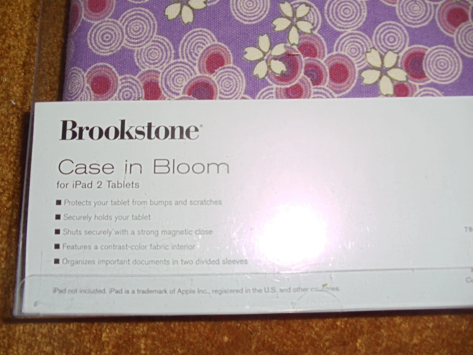 BROOKSTONE CASE IN BLOOM FOR IPAD 2 - Image 4 of 4