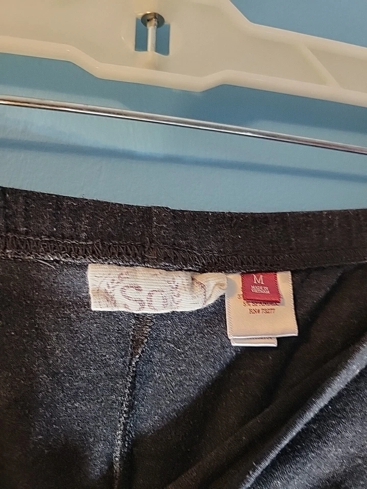 Leggings capri elásticos SO para mujer talla M Foto 4 de 4