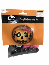 Seasonal Collection Halloween Plastic Pumpkin Decorating 1 Set 7pc-Brand New