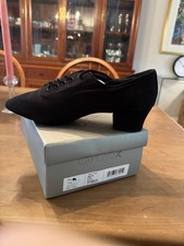 Capezio Women's Dance Shoes Size 9M Black