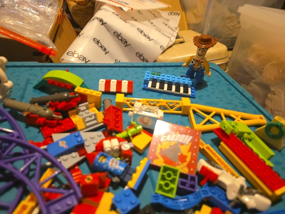 LEGO Toy Story Piezas Misceláneas Carnaval Montaña rusa Caboom Grandes Figuras Woody Buzz Foto 4 de 4