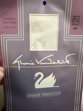 Gloria Vanderbilt Vintage White Day Sheer Pantyhose Nylons Size D