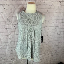 NWT Doe & Rae Lace overlay Sleeveless Blouse womens S romantic feminine coquette
