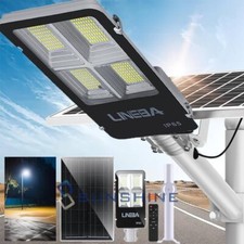High Powered Solar Street Light Outdoor Dusk to Dawn For basketball court 3500W