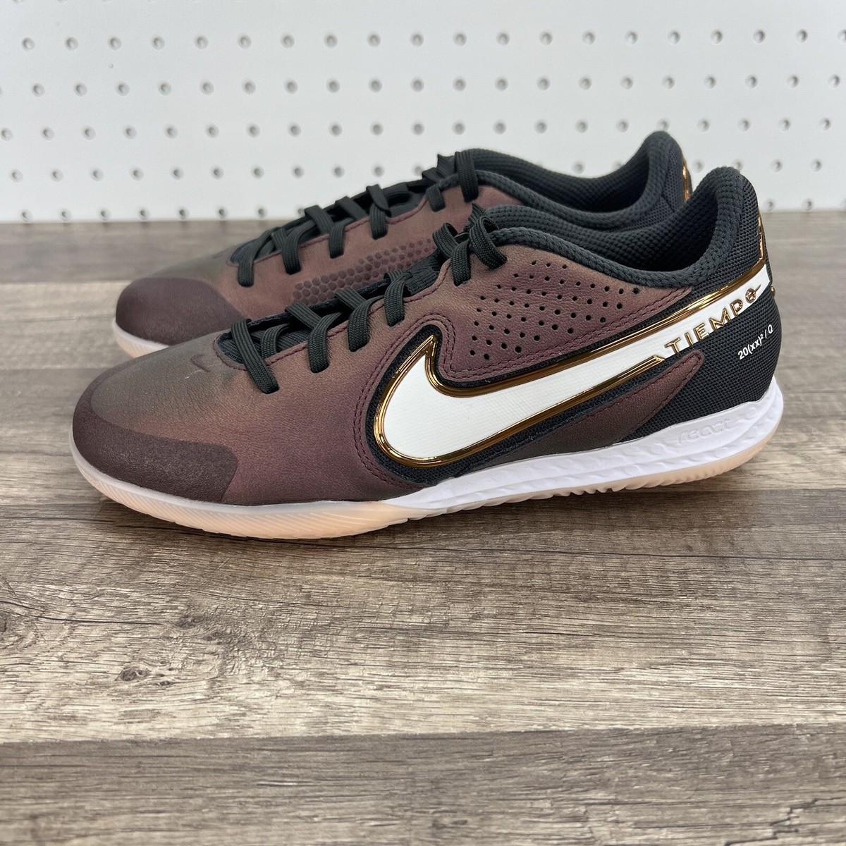 シューズ NIKE REACT LEGEND 9 PRO IC 25.5 Nike React Tiempo Legend 9 Pro IC Light Photo Blue Gum for