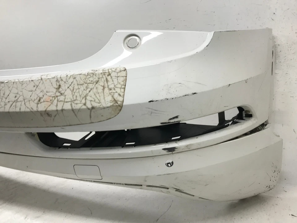 Cubierta de parachoques trasero blanca Audi Q3 Quattro 2016-2018 8U0807521 OEM Foto 2 de 4