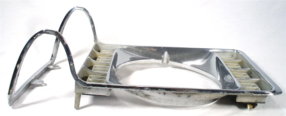 1975 76 77 ORIGINAL FORD ORIGINAL GRANADA CHROME HEADLIGHT BEZEL D5DB 13064DB - Image 4 of 4