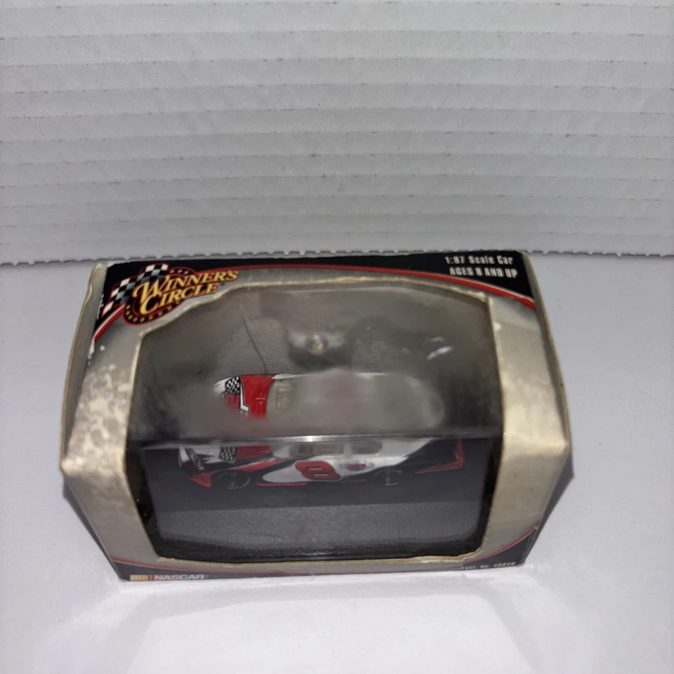 Dale Earnhardt Jr #88 National Guard Hood Car Daytona 500 Winner's Circle 2006 - Image 3 of 4