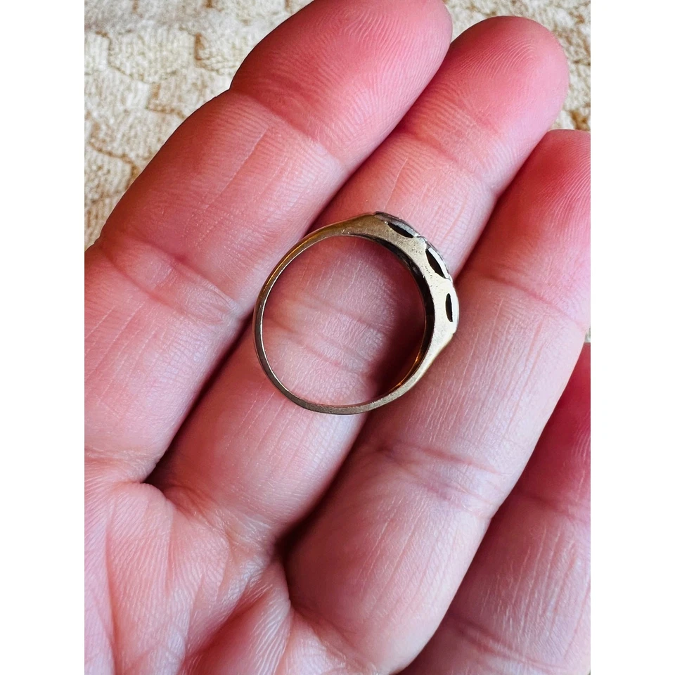 Alianza de boda/anillo de promesa vintage de diamantes redondos de piedra de oro blanco talla 5 Foto 4 de 4