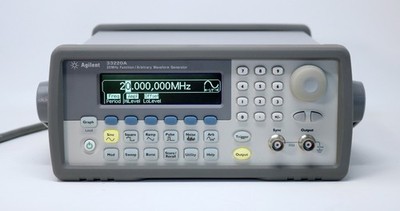HP / Agilent 33220A Option 001. 20 MHz Function / Arbitrary Waveform Generator