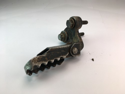 SUZUKI DR 650 DR650 1991 FOOTPEGS WITH BRACKETS 4351014A00019 4352014A00019 - Picture 3 of 12