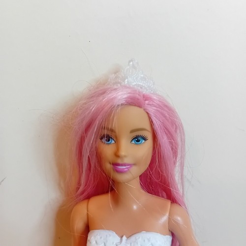 Mattel Barbie Dreamtopia Princess Fashion Doll Tiara Pink Hair Bendable Knees - Picture 4 of 10