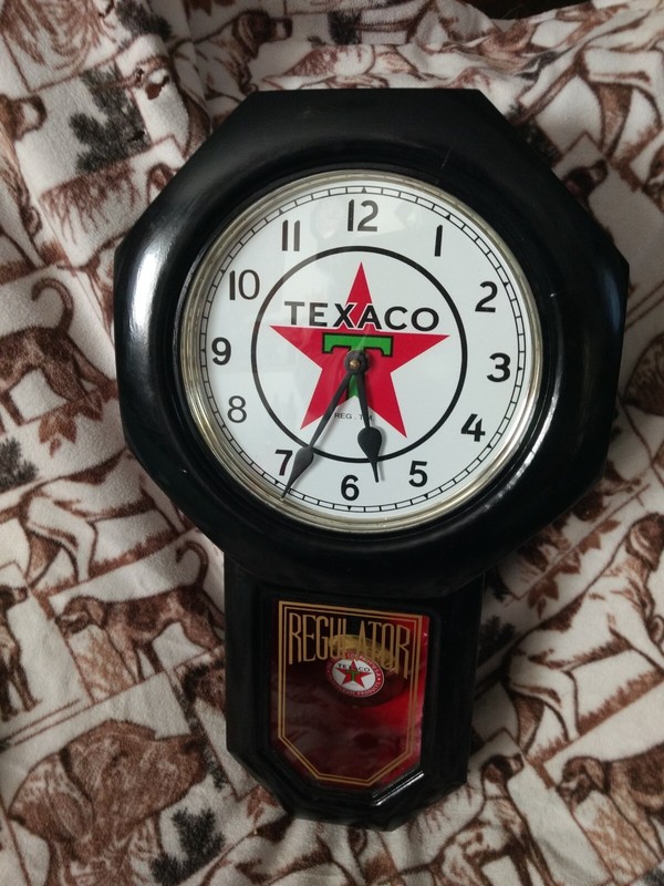 VINTAGE STYLE TEXACO WALL CLOCK W/ PENDULUM & CHIME ARTS & CRAFT
