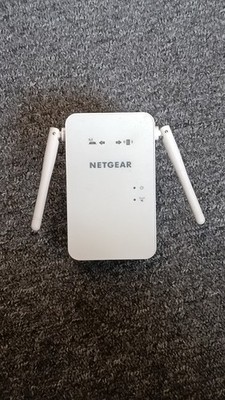Netgear Wi-Fi Range Extender EX6100 - Dual Band Internet Plug 