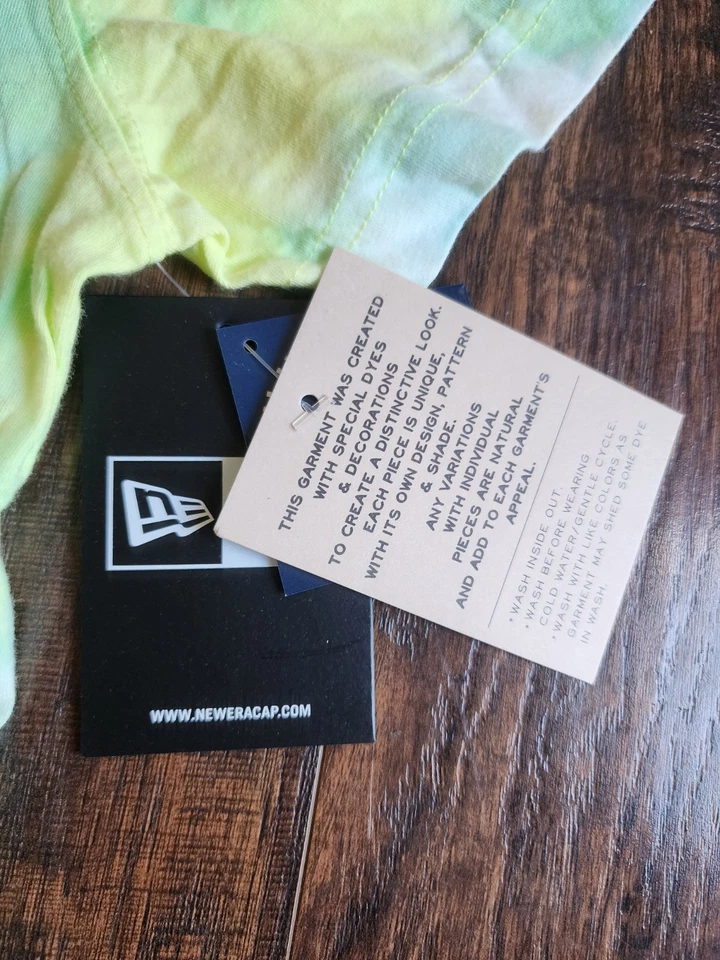 NUEVA ERA Atlanta Braves MLB Juvenil Tie Dye Crew Manga Corta Logo Camisa S 6/7 Nueva con Etiquetas Foto 2 de 4