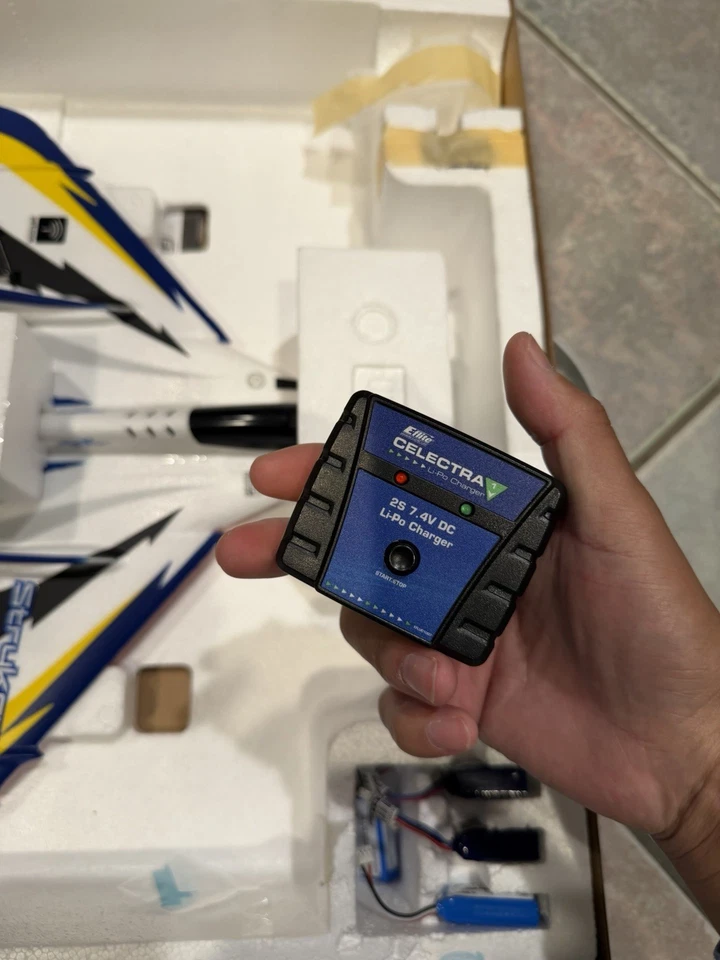 MINT! UMX Micro R/C BNF Airplane parkzone E-Flite F-27q Stryker 180 ultra micro - Image 4 of 4