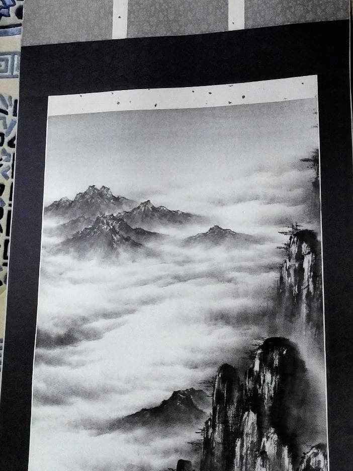 Japanese Hanging scroll Landscape Yellow Mountain and Sea of Clouds authentic - Image 3 of 4