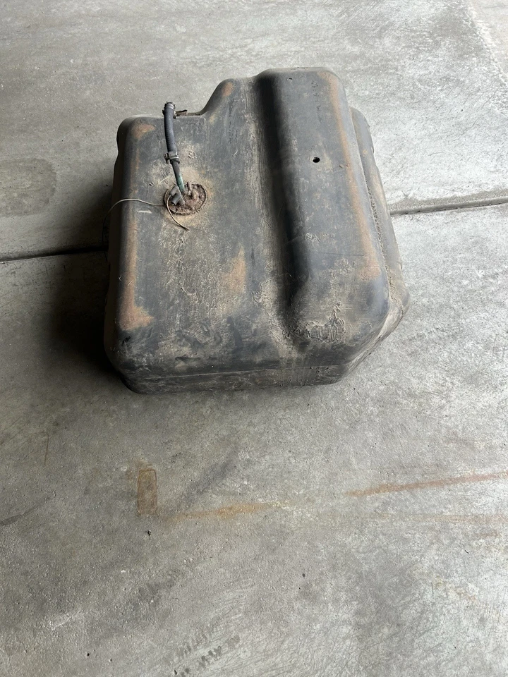 Dodge Ramcharger/plymouth Trailduster Fuel Tank - Image 2 of 4