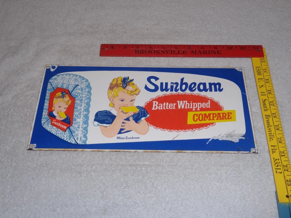 VINTAGE SUNBEAM BATTER WHIPPED BREAD MISS GIRL 15" PORCELAIN METAL GASOLINE SIGN - Image 3 of 4