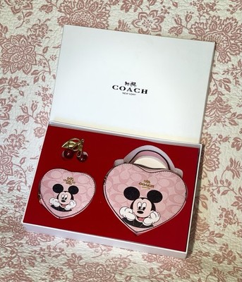 COACH ハート型ケース グリッター ブラック　ピンク　２個セット Coach x Disney Mickey Mouse Heart Shaped Bag & Wristlet Set w